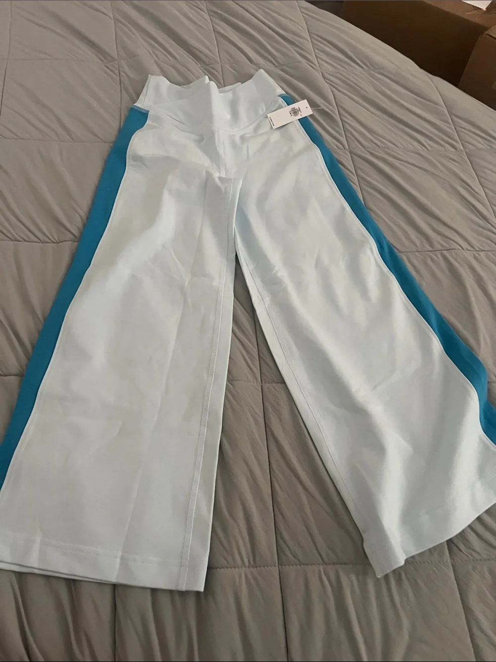Old Navy Light Blue Wide-Leg Pants with Blue Side Stripe